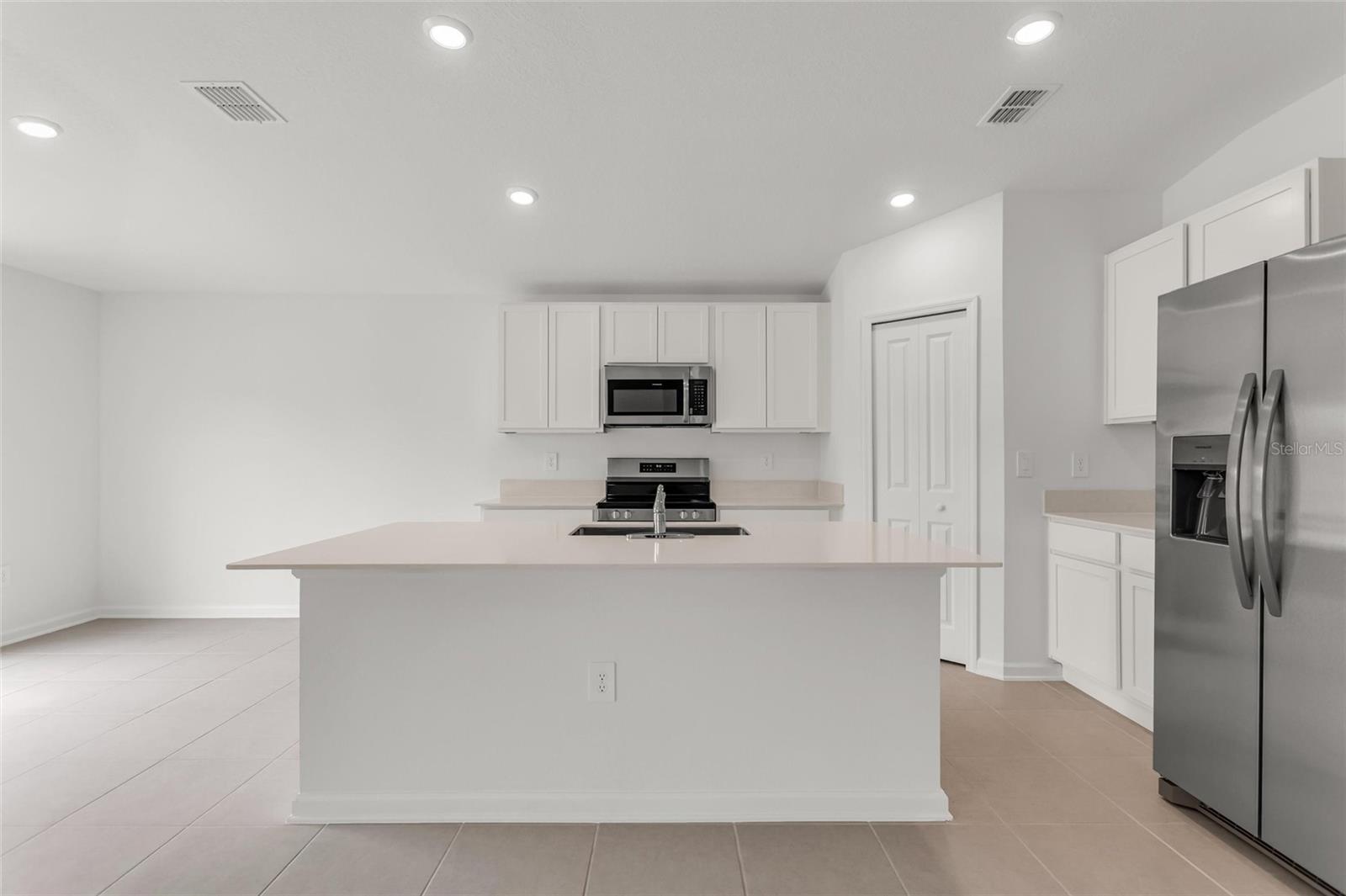 Image 13 of 42 For 5470 Lewishan Dr