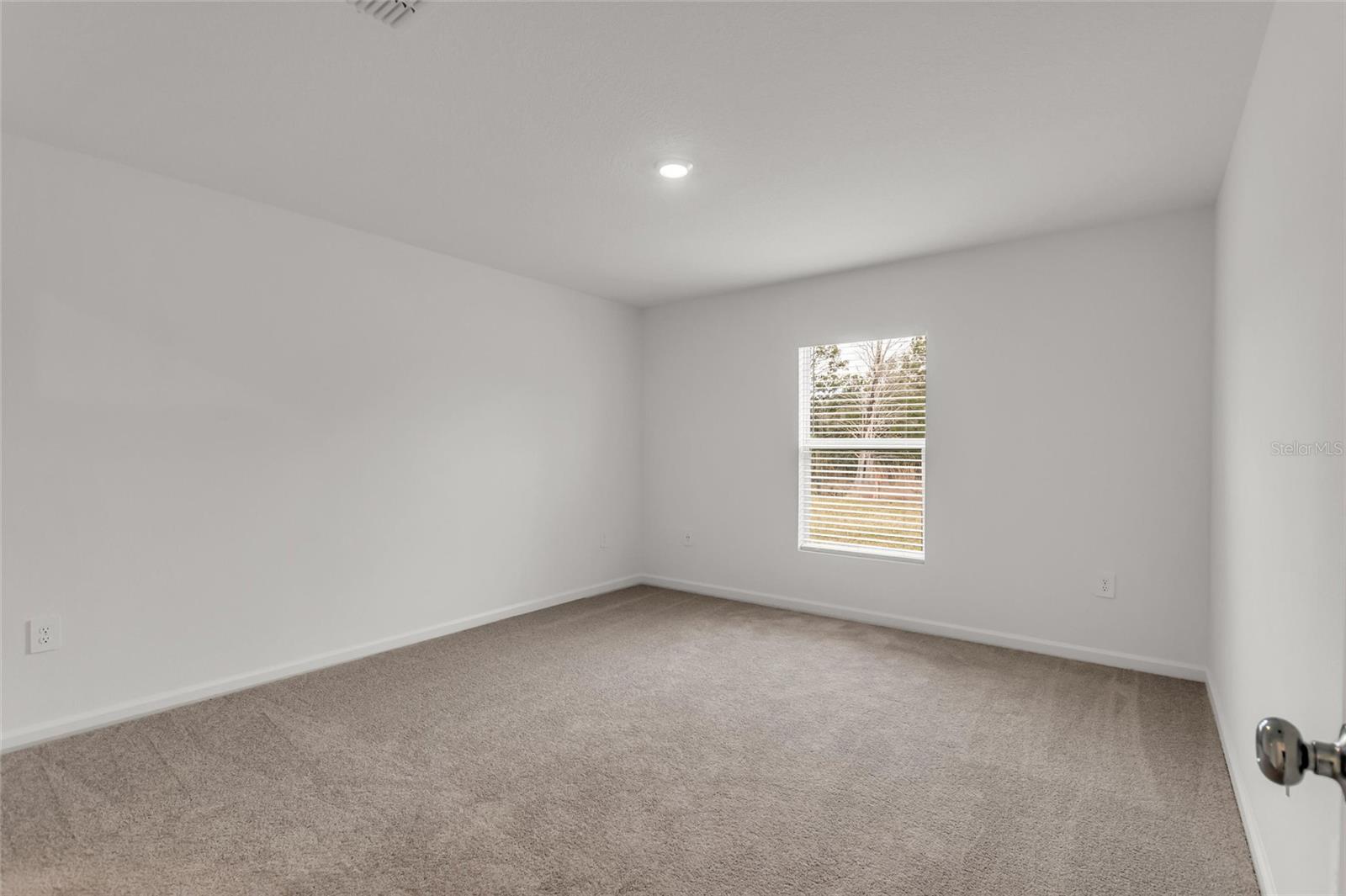 Image 21 of 42 For 5470 Lewishan Dr