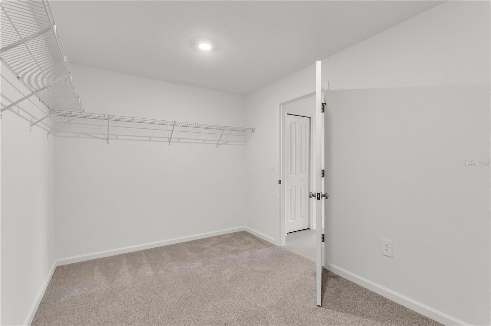 Image 27 of 42 For 5470 Lewishan Dr