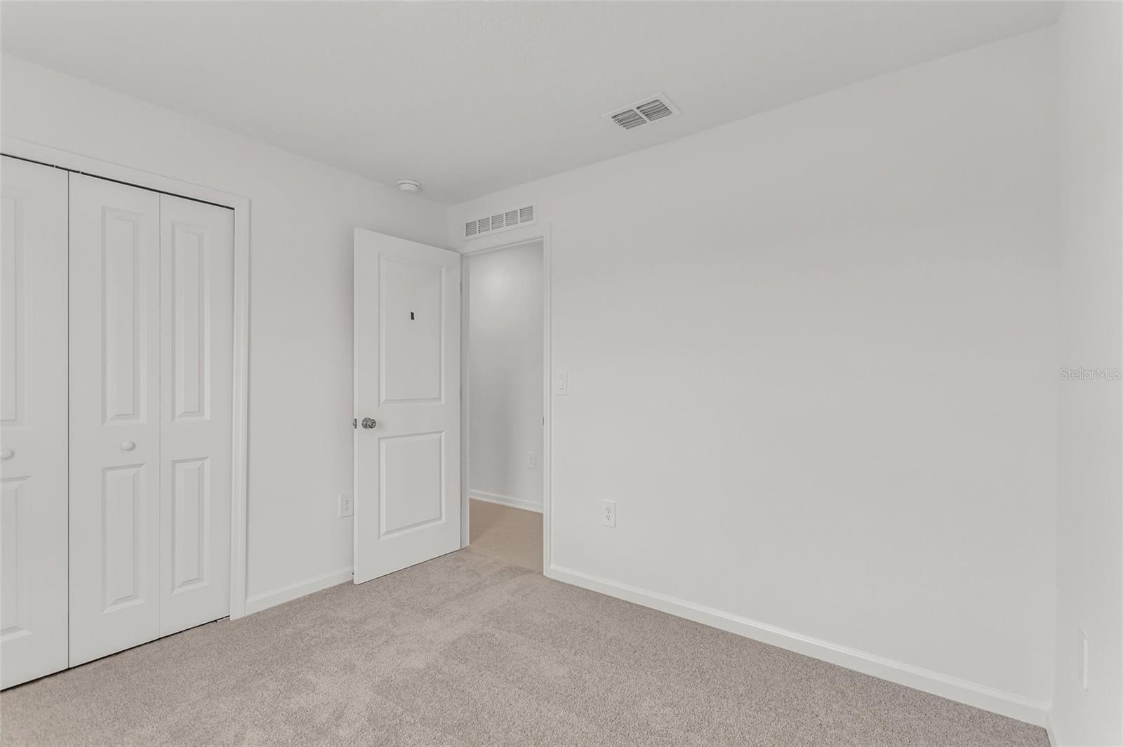 Image 7 of 42 For 5470 Lewishan Dr