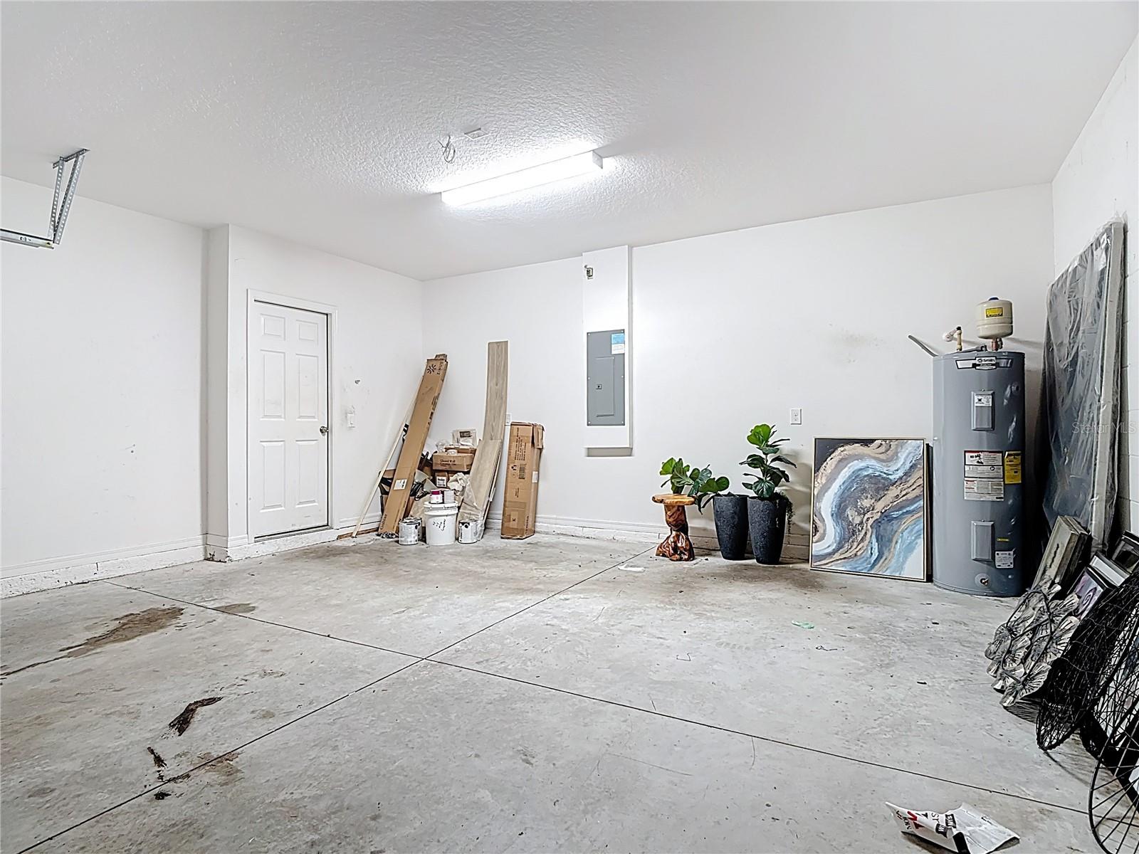 Image 13 of 43 For 652 Samuel Place