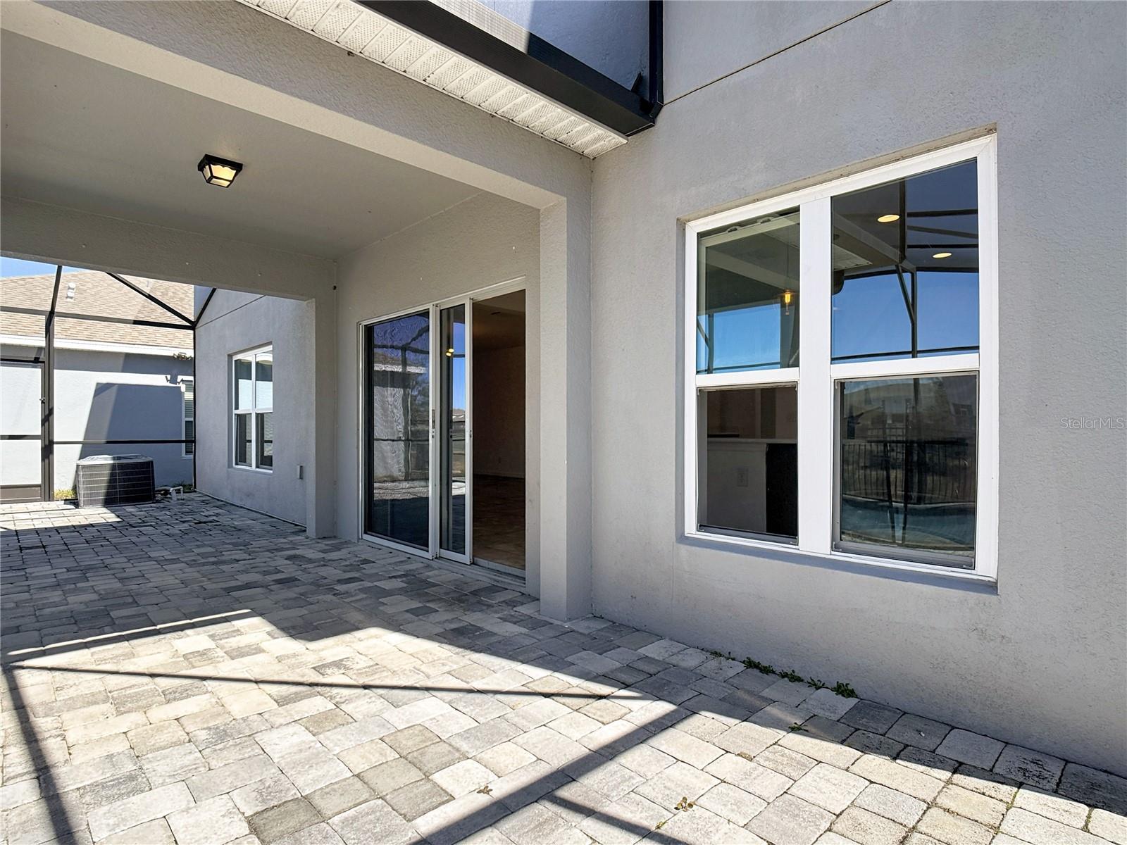 Image 14 of 43 For 652 Samuel Place