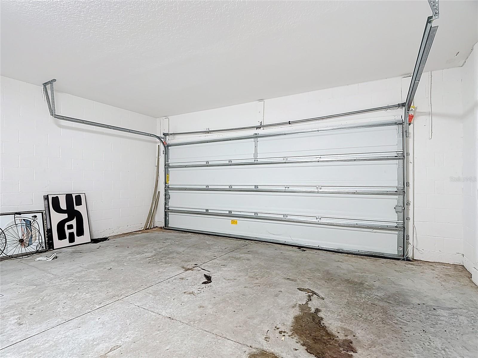 Image 39 of 43 For 652 Samuel Place