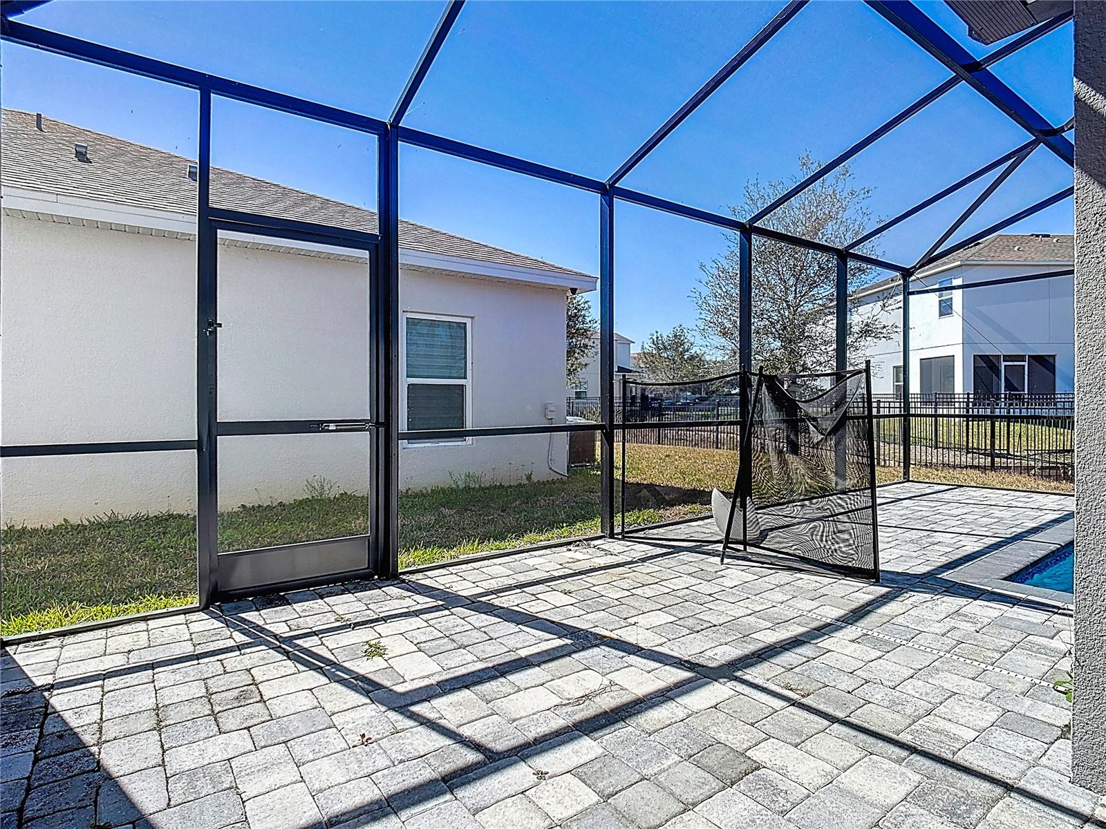 Image 40 of 43 For 652 Samuel Place