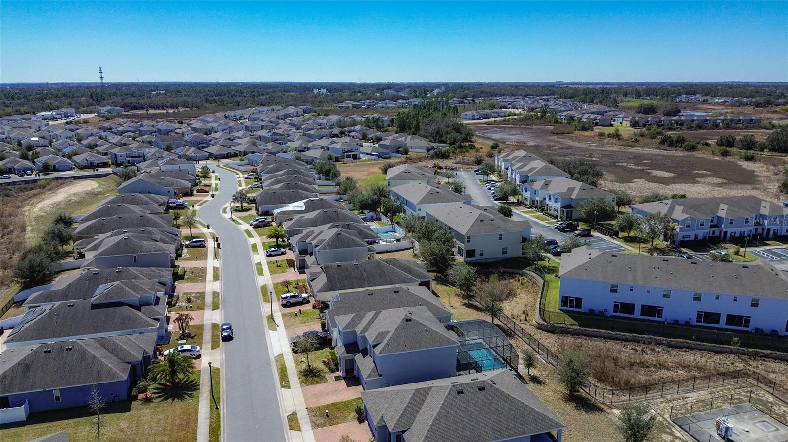 Image 43 of 43 For 652 Samuel Place