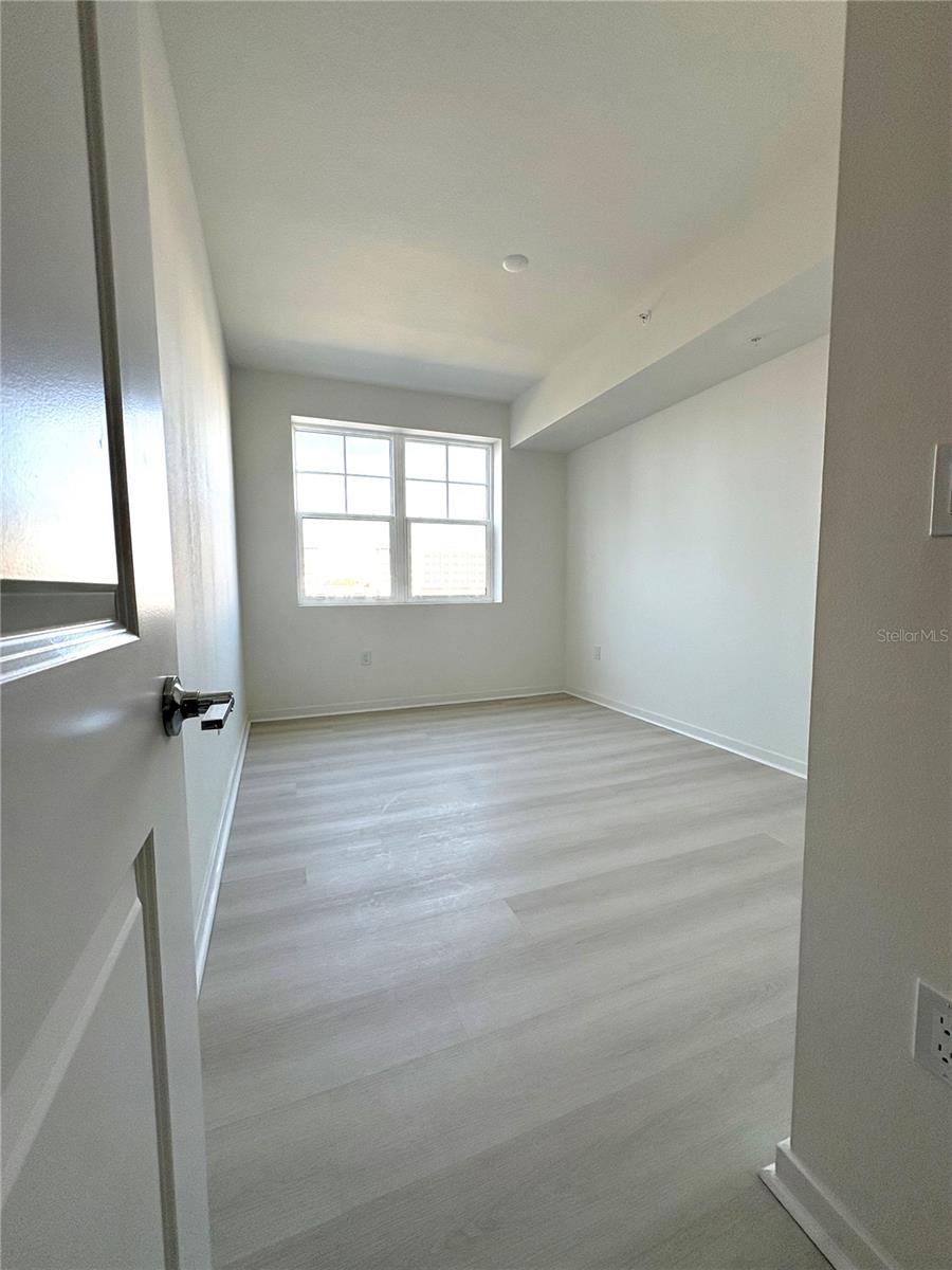 Image 13 of 16 For 5587 Millenia Boulevard 211