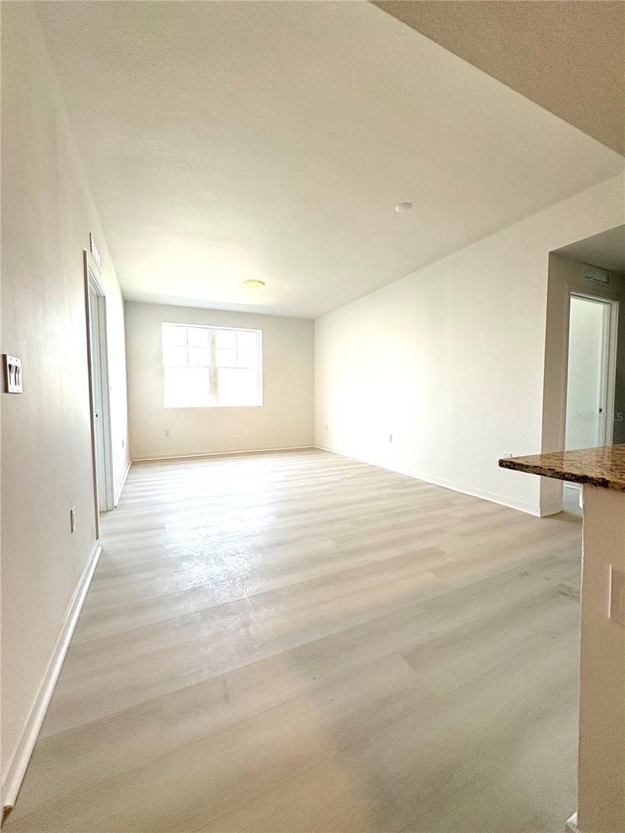 Image 4 of 16 For 5587 Millenia Boulevard 211