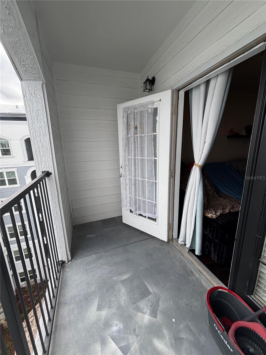 Image 18 of 20 For 300 South Street 6004