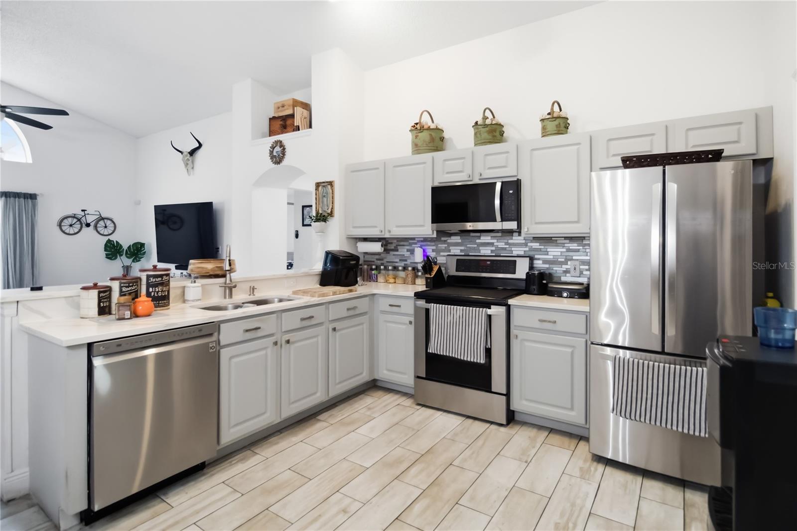 Image 11 of 28 For 1109 Liberty Hall Drive