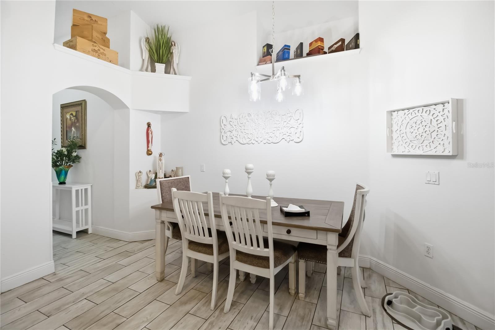 Image 14 of 28 For 1109 Liberty Hall Drive