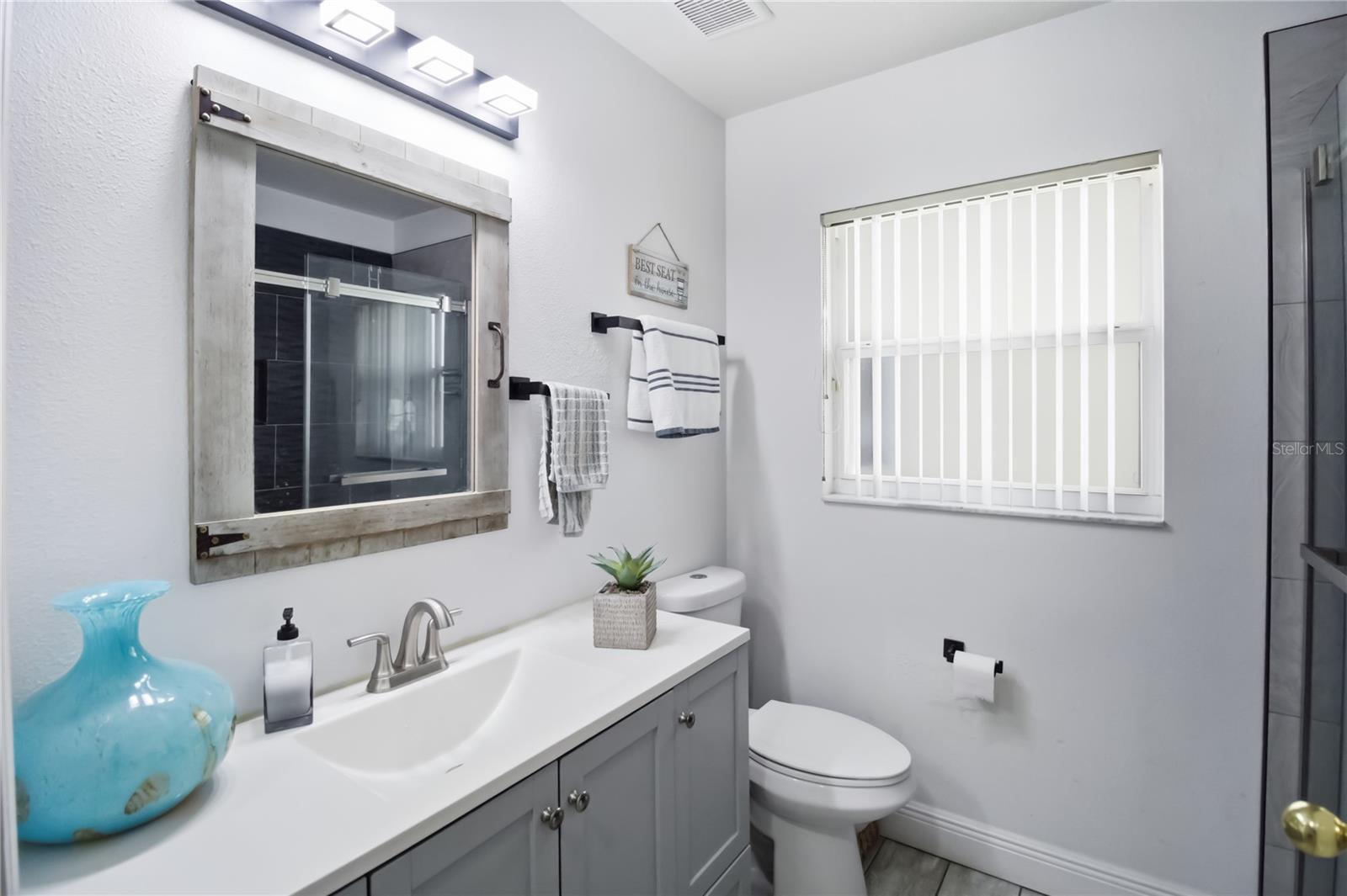 Image 21 of 28 For 1109 Liberty Hall Drive