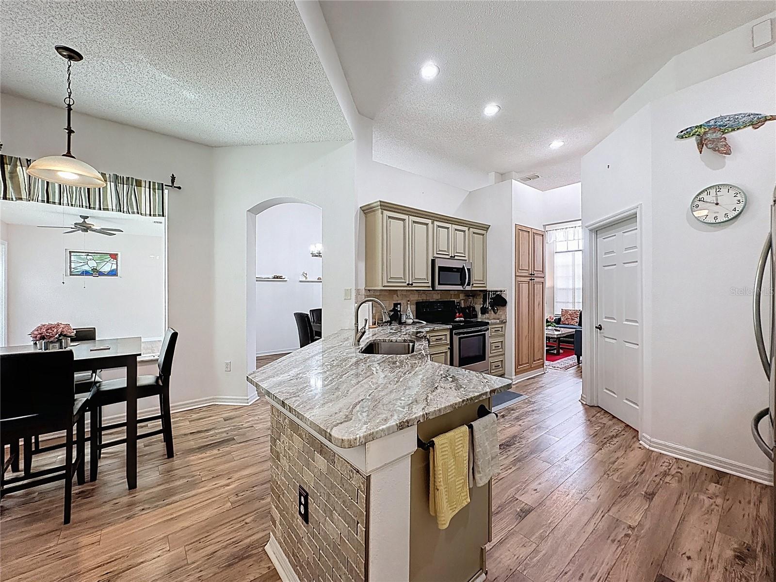 Image 16 of 89 For 1646 Dunes Court