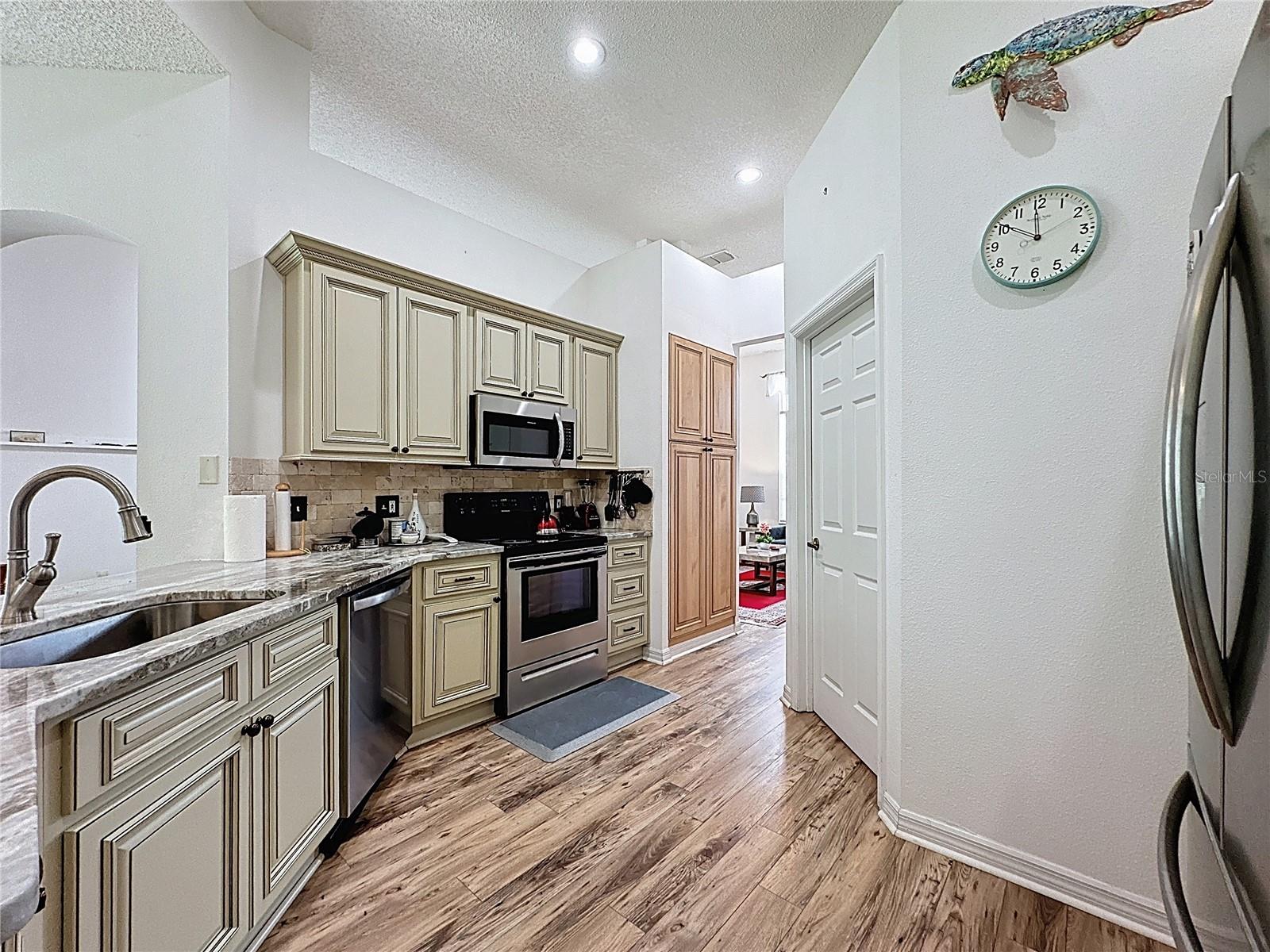 Image 19 of 89 For 1646 Dunes Court