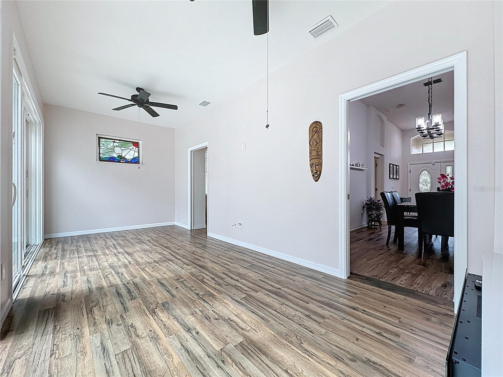 Image 32 of 89 For 1646 Dunes Court