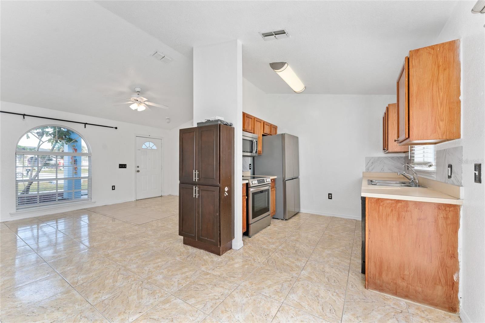 Image 10 of 18 For 320 Clearwater Lane