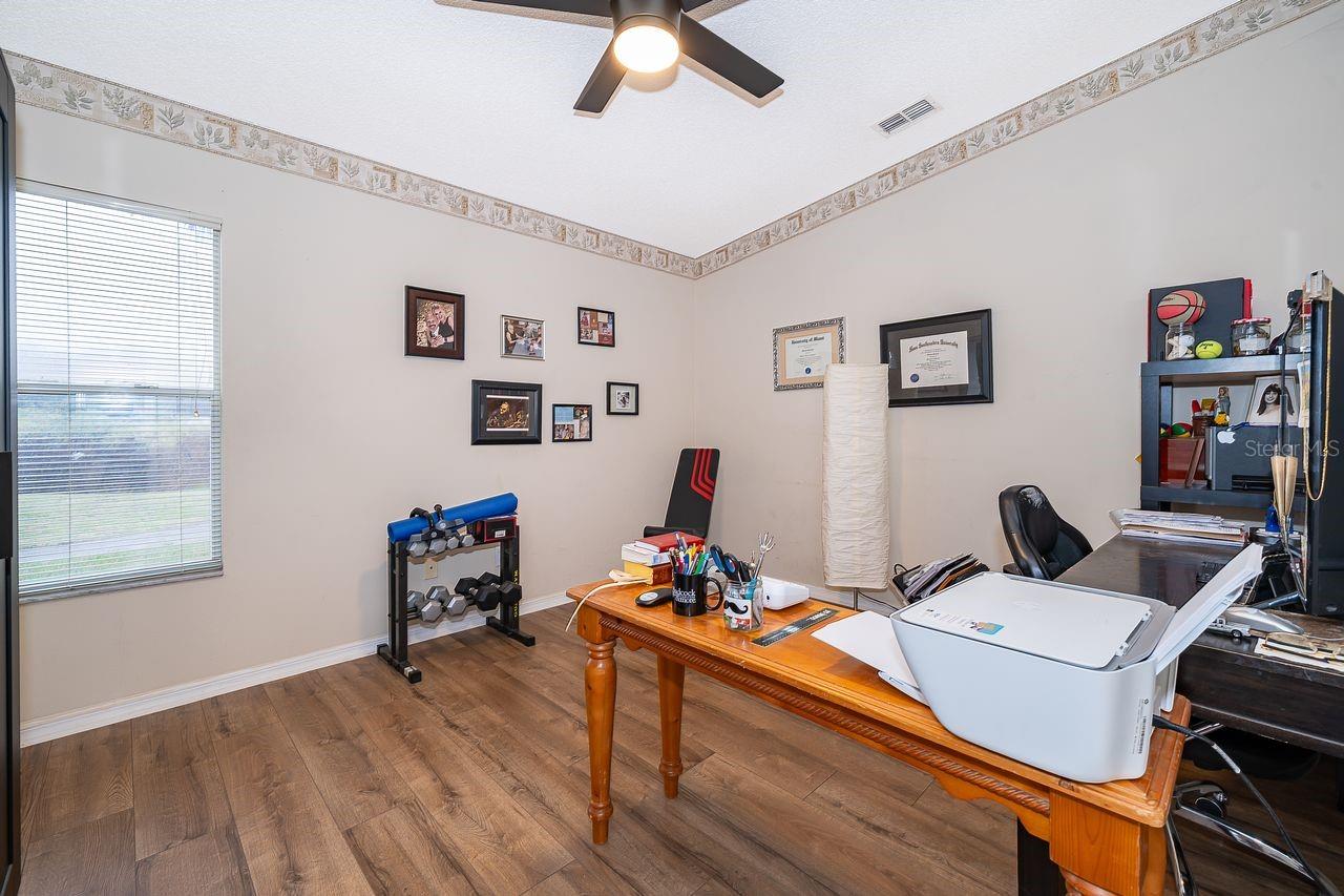 Image 14 of 31 For 25741 Belle Helene