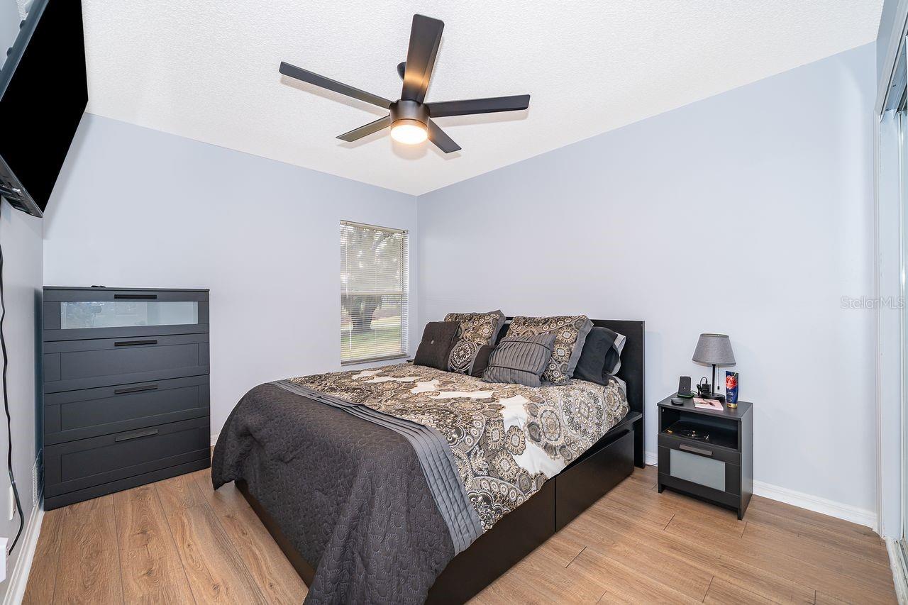 Image 15 of 31 For 25741 Belle Helene