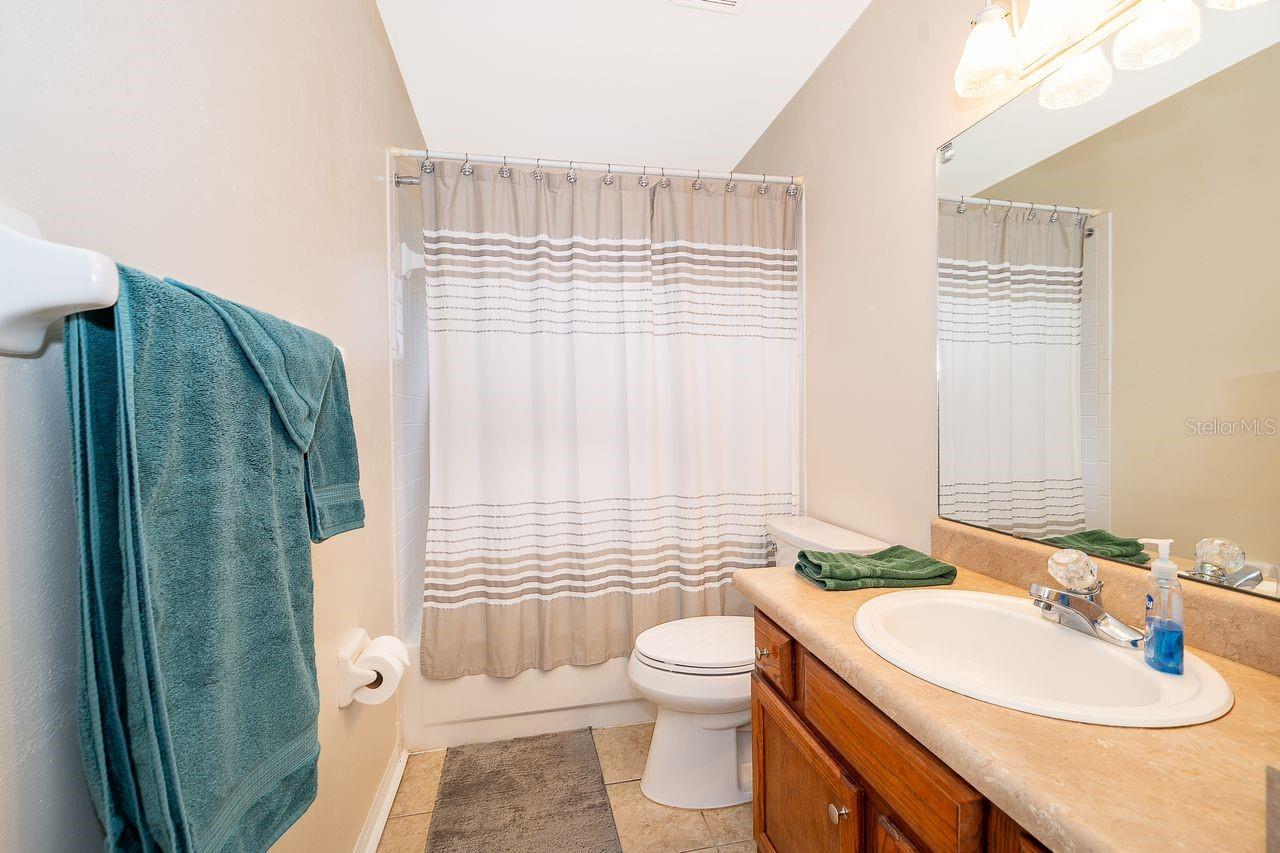 Image 19 of 31 For 25741 Belle Helene