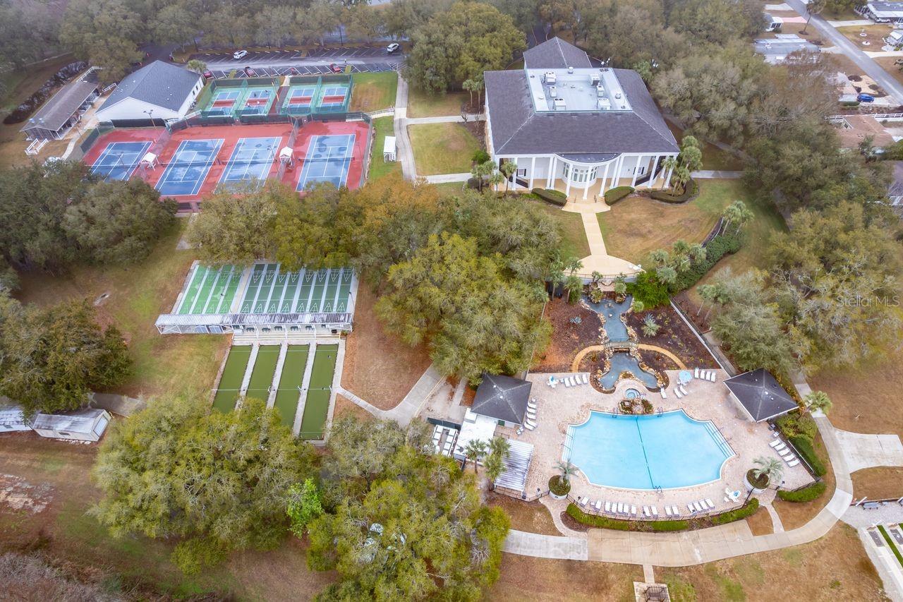 Image 28 of 31 For 25741 Belle Helene