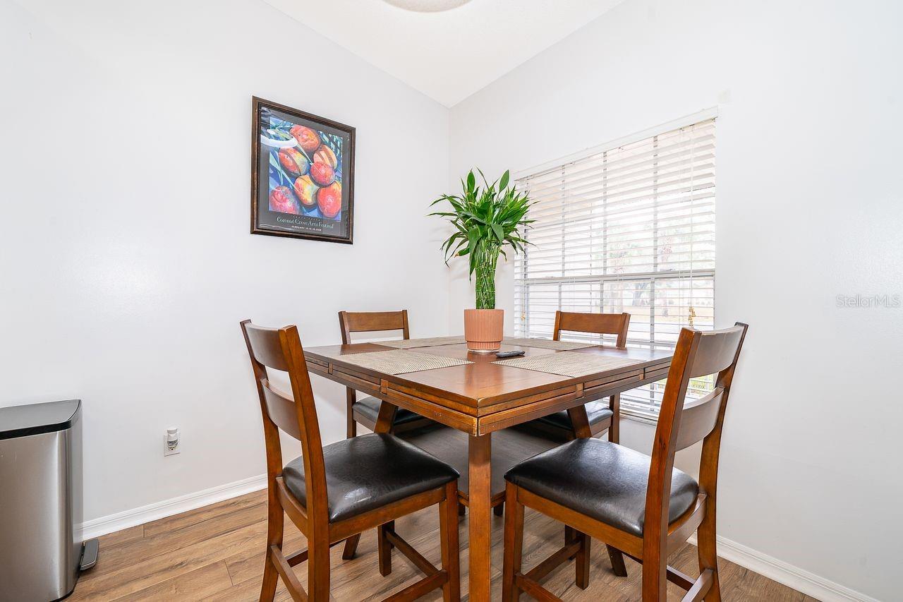 Image 9 of 31 For 25741 Belle Helene