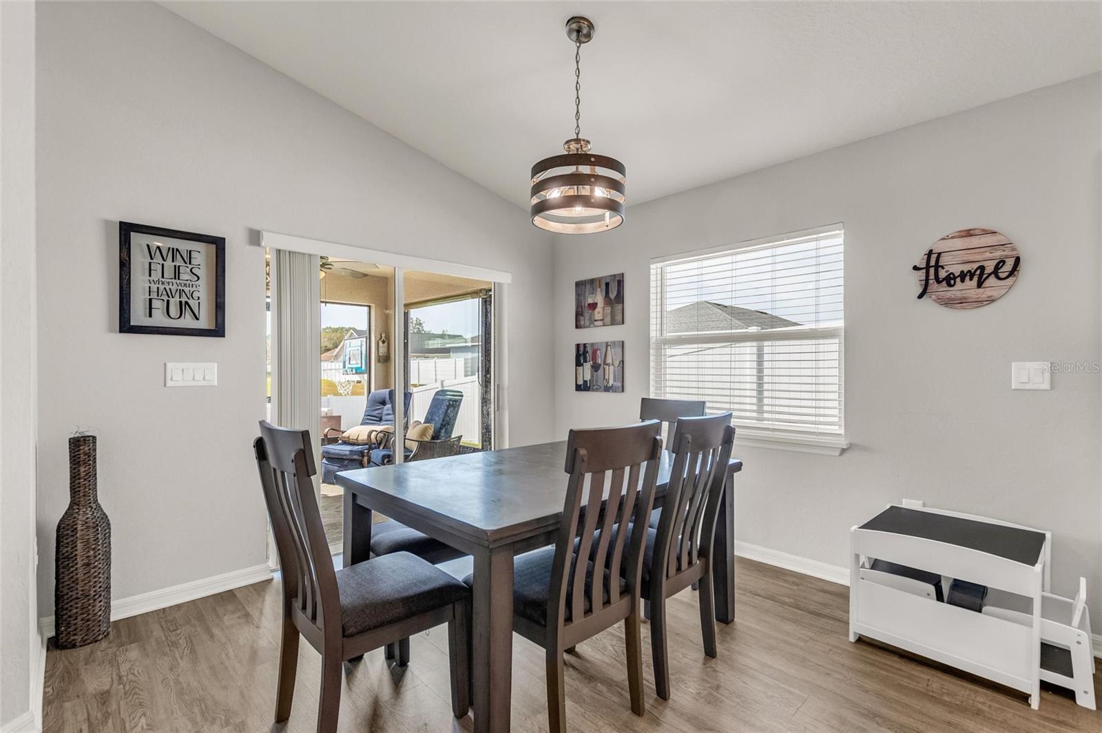 Image 12 of 47 For 909 Inverness Way