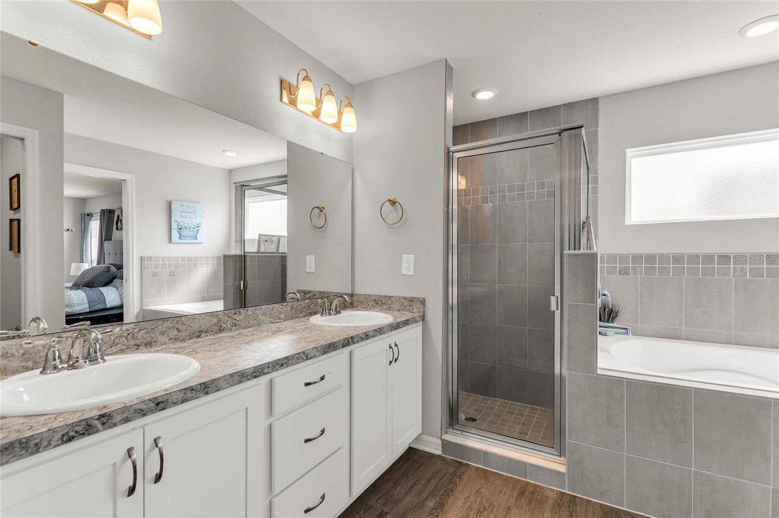 Image 27 of 47 For 909 Inverness Way