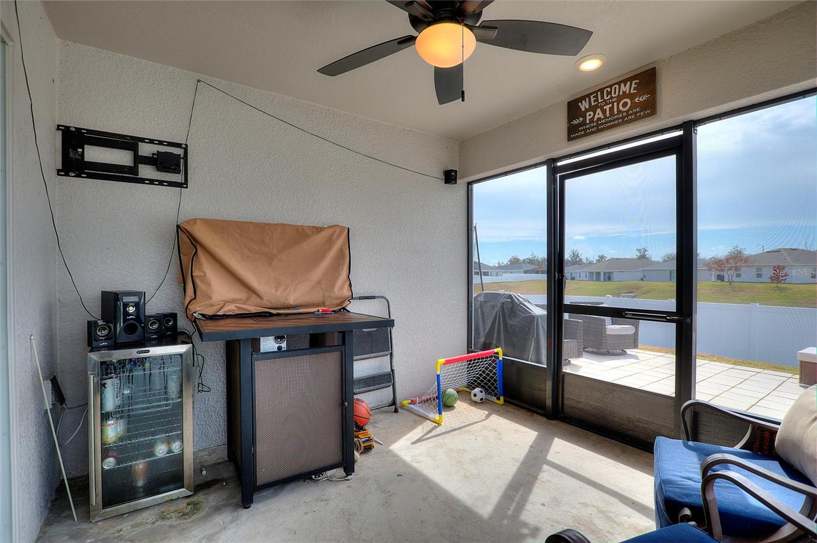 Image 28 of 47 For 909 Inverness Way