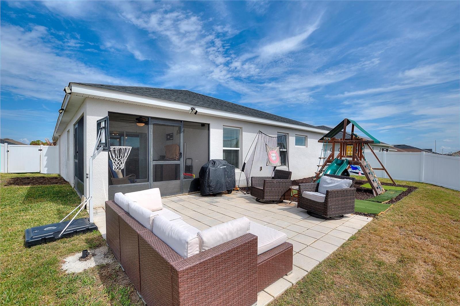 Image 31 of 47 For 909 Inverness Way