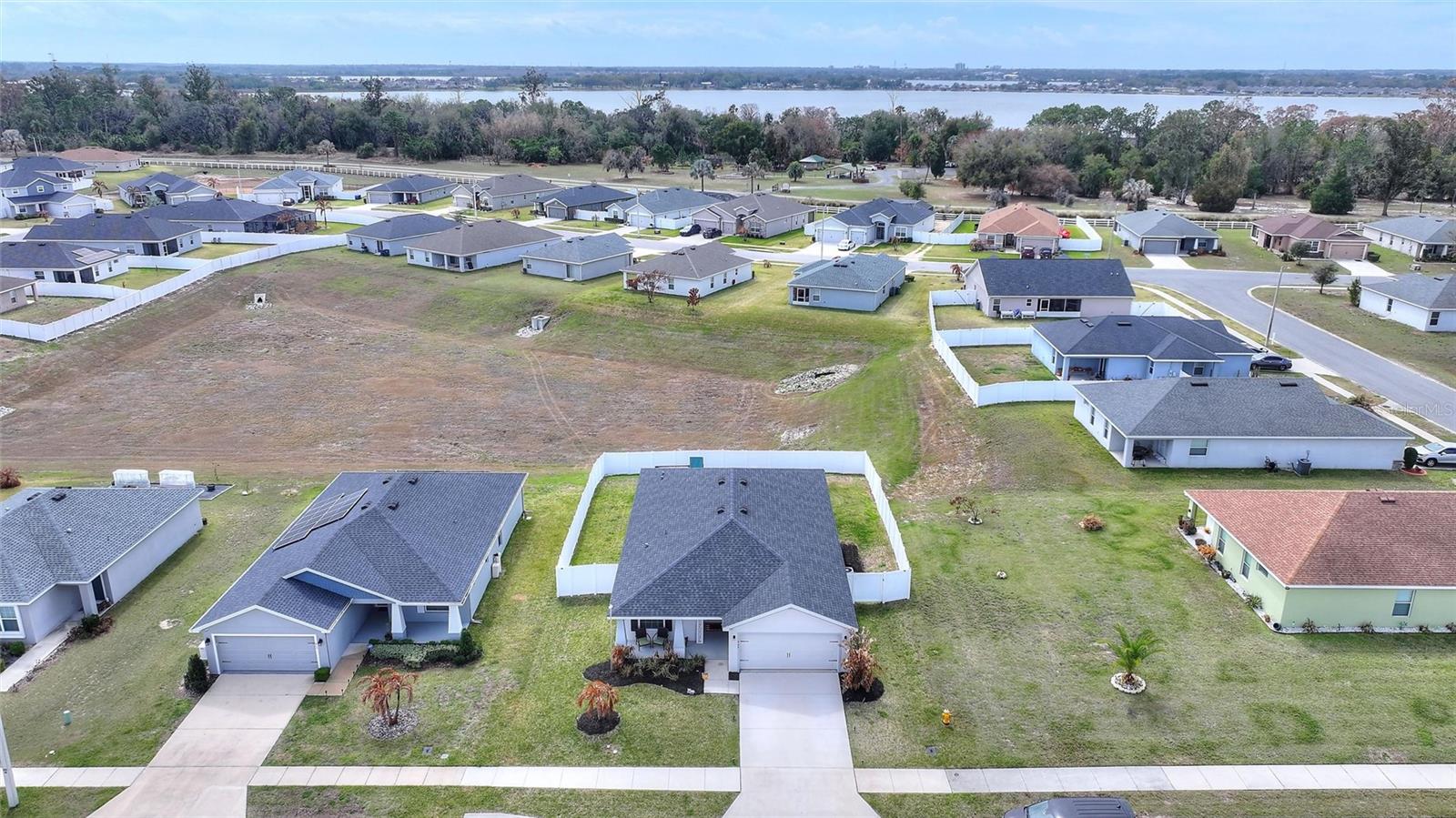 Image 39 of 47 For 909 Inverness Way