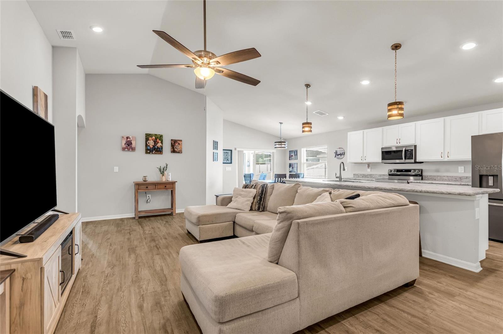 Image 6 of 47 For 909 Inverness Way