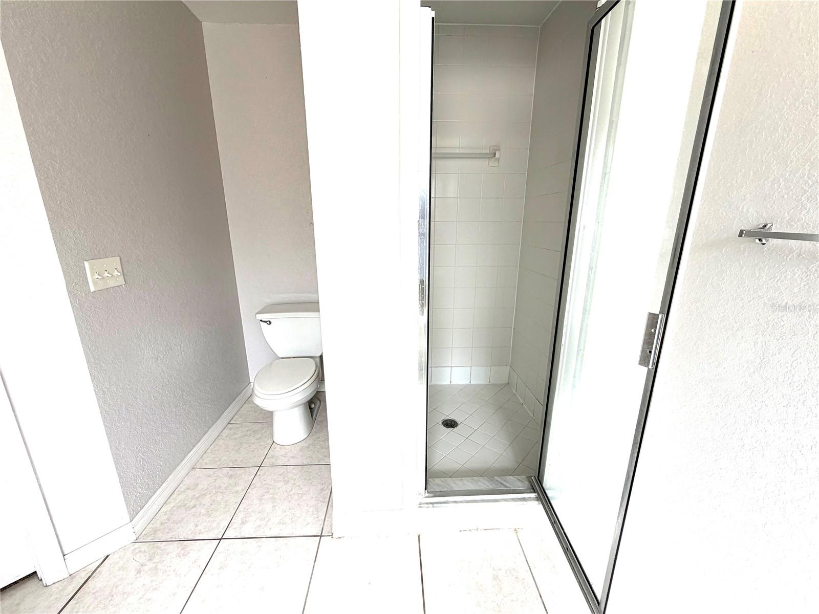 Image 12 of 14 For 106 Eagle Point Boulevard