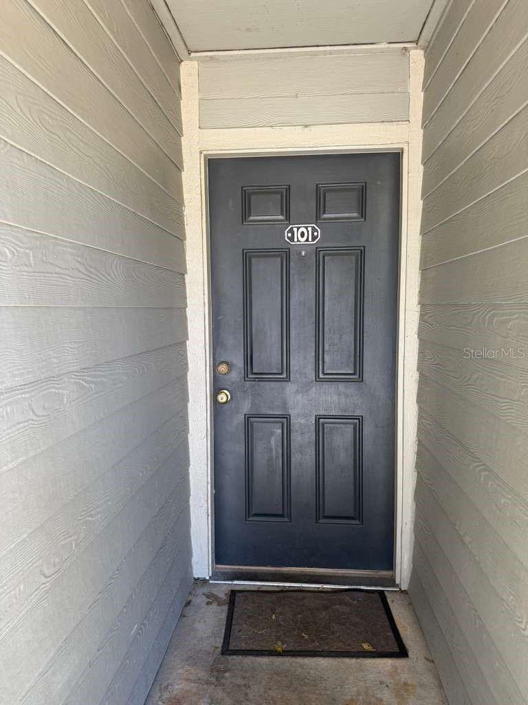 Image 4 of 9 For 6094 Westgate Drive 101