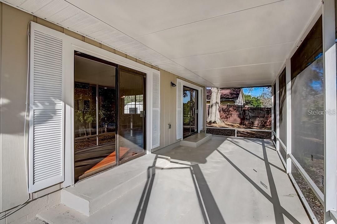 Image 14 of 17 For 7326 Lake Floy Circle