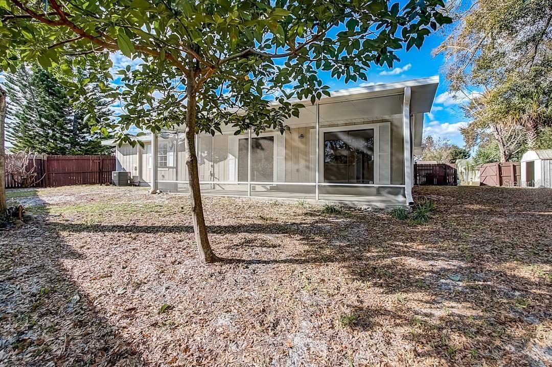 Image 15 of 17 For 7326 Lake Floy Circle