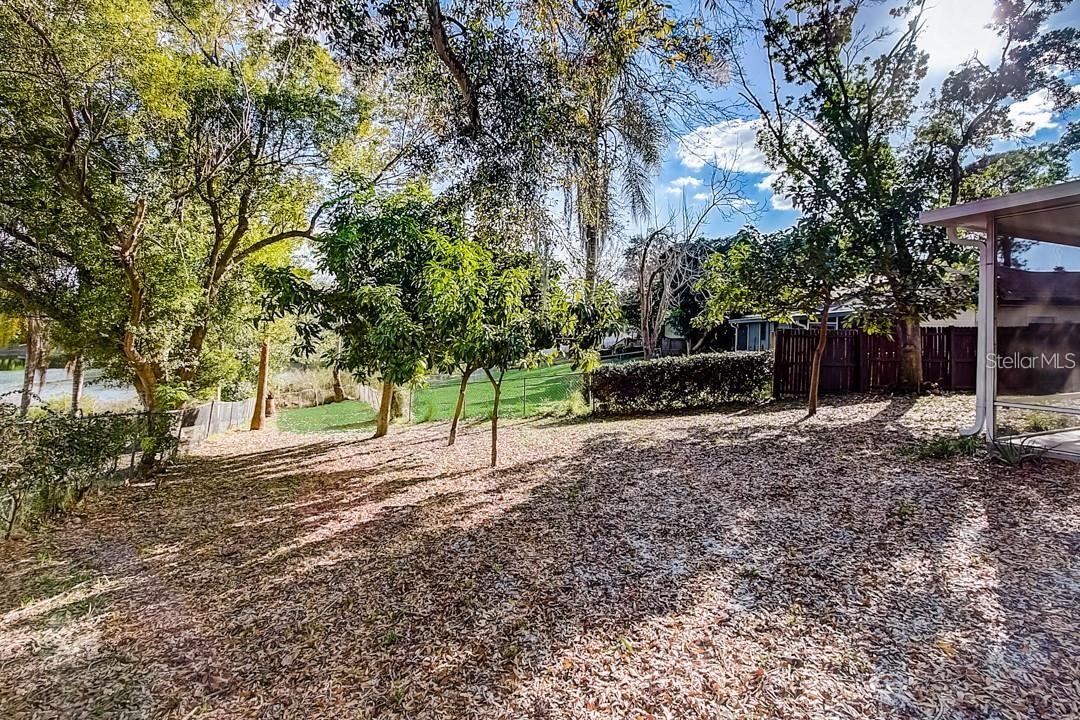 Image 17 of 17 For 7326 Lake Floy Circle