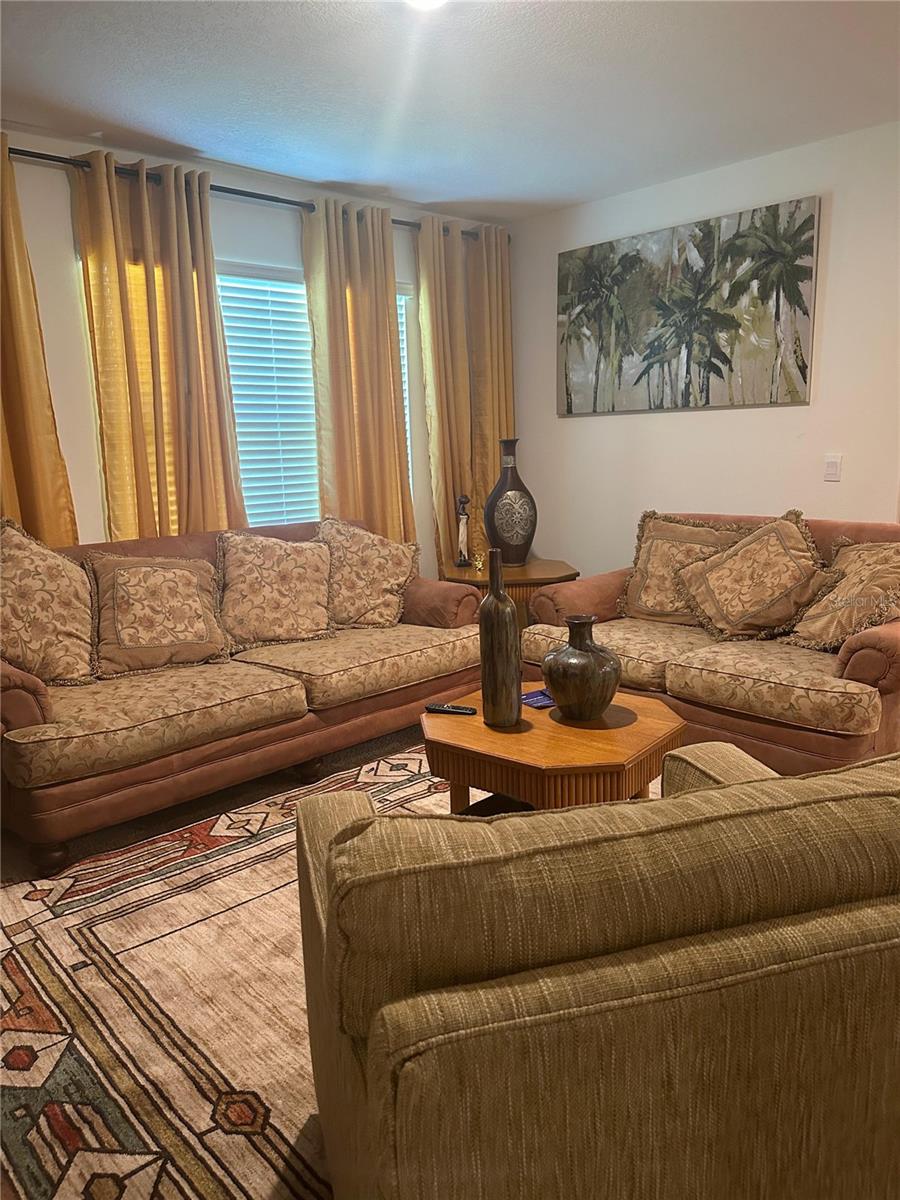 Image 3 of 12 For 303 Alencon Way