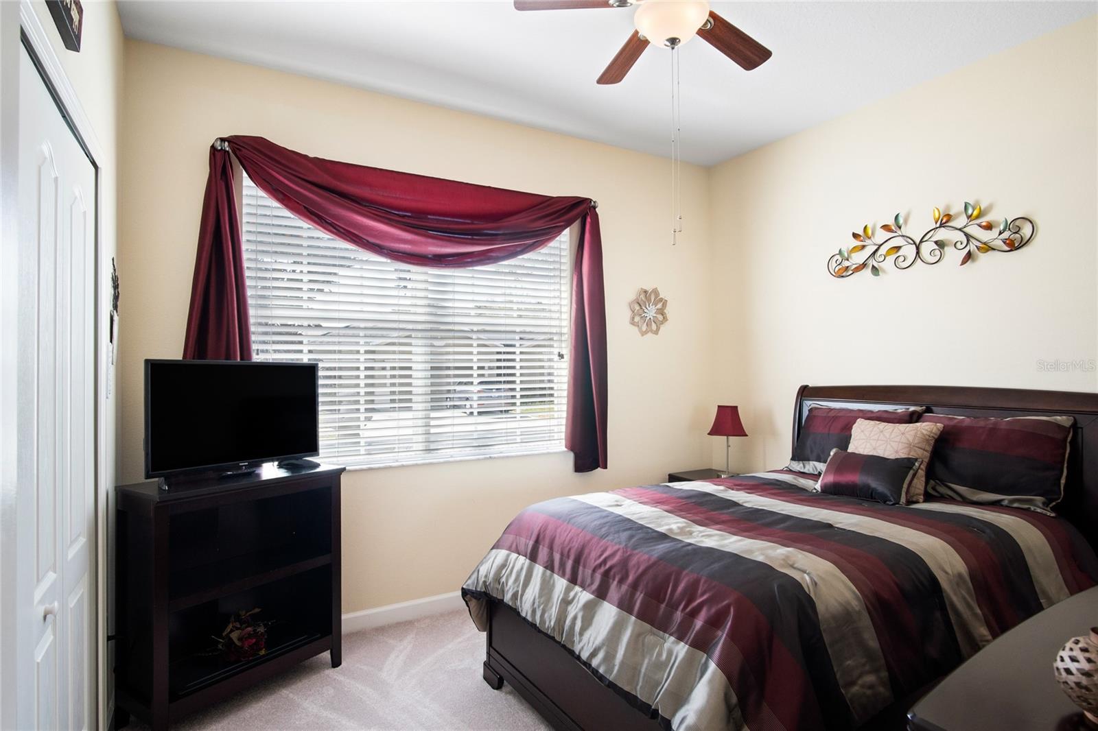 Image 19 of 41 For 3378 Cortland Drive