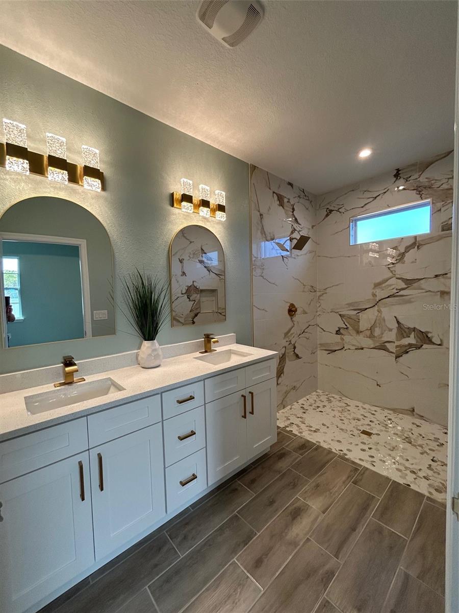 Image 2 of 6 For 310 Gibson Avenue