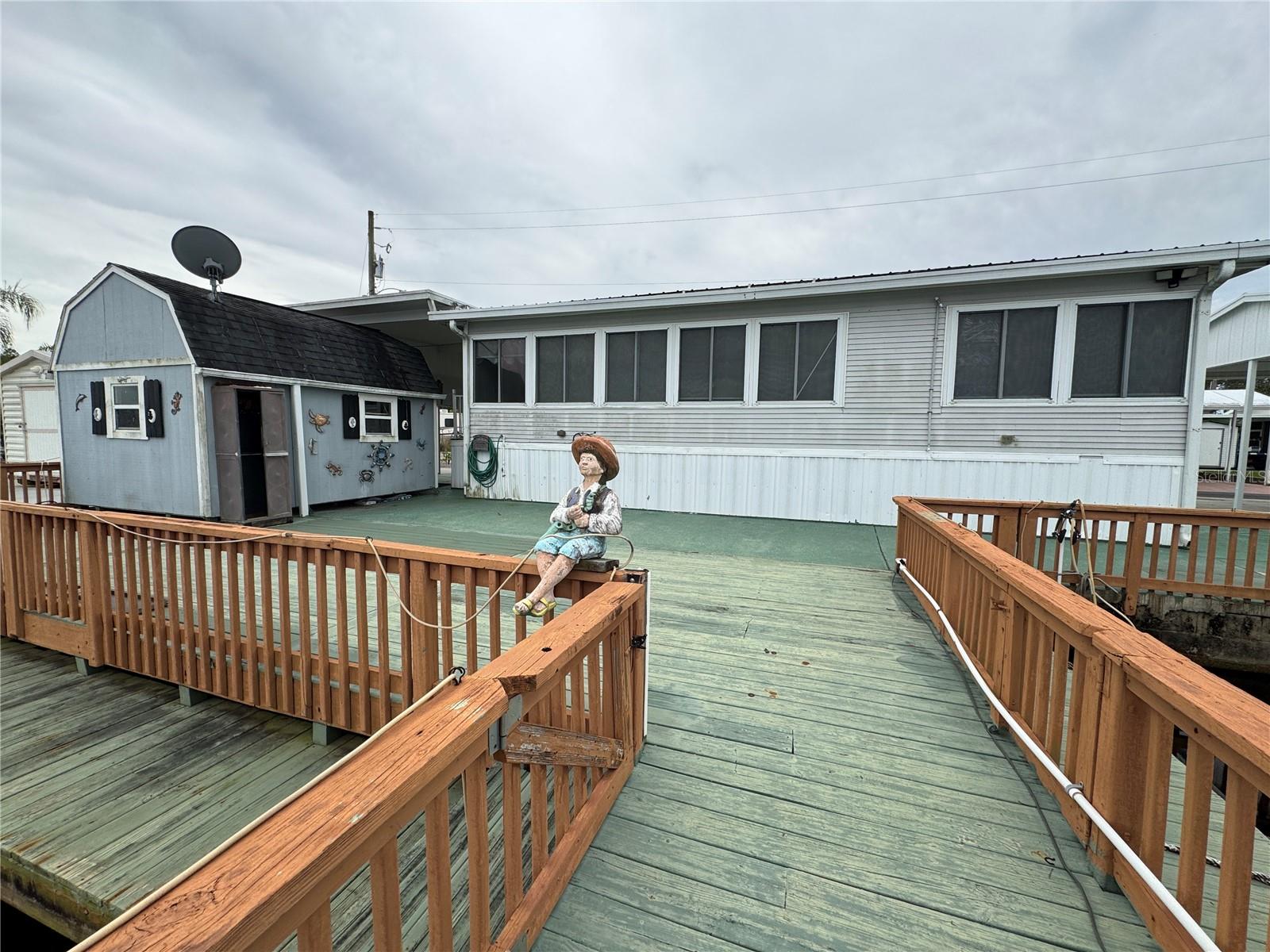 Image 12 of 33 For 6194 Parkway E