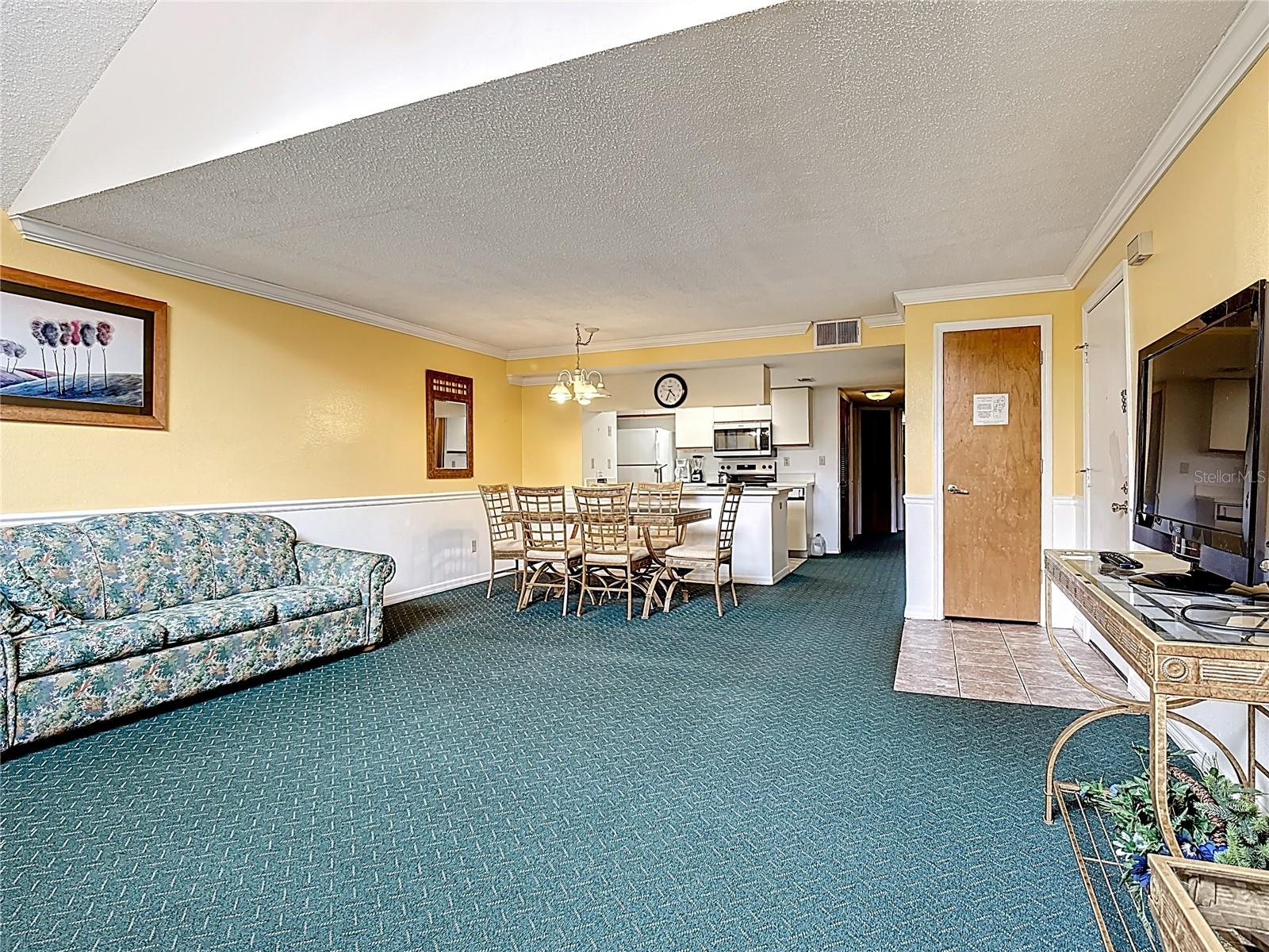 Image 4 of 24 For 2719 Poinciana Boulevard 185