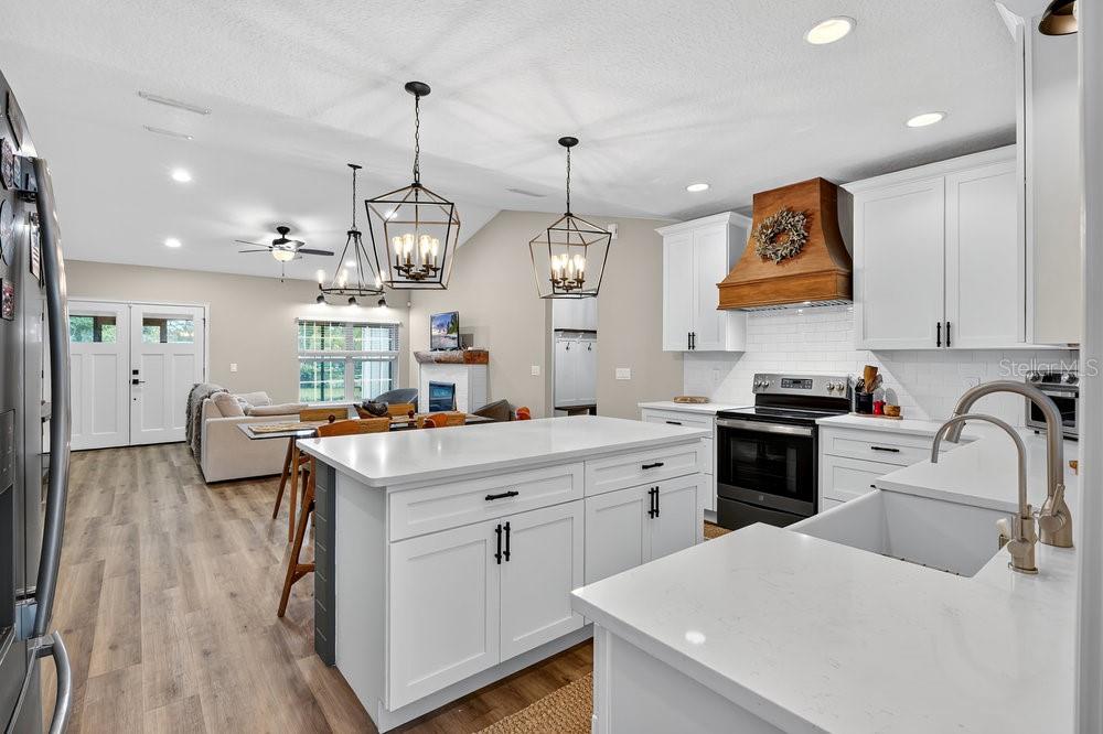 Image 10 of 38 For 9054 Lincoln Road