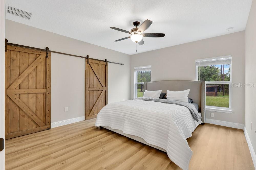 Image 11 of 38 For 9054 Lincoln Road