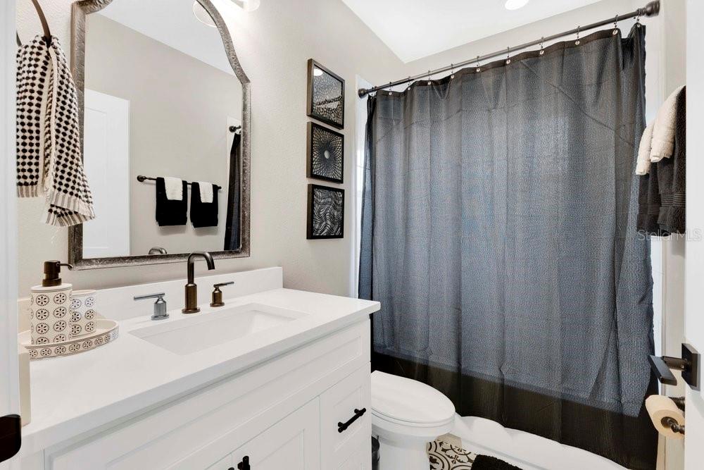 Image 16 of 38 For 9054 Lincoln Road