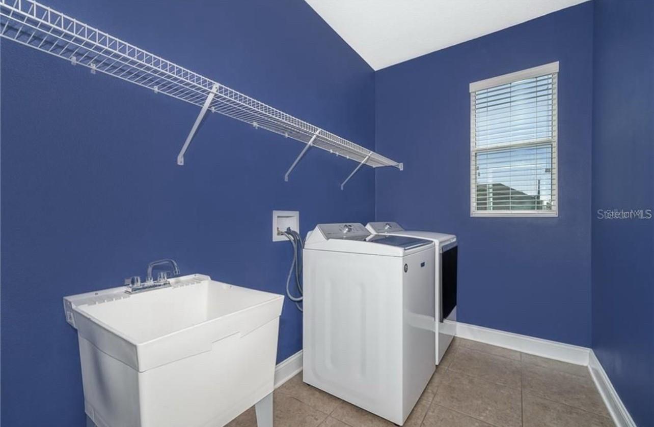 Image 10 of 15 For 8754 Ribault Avenue