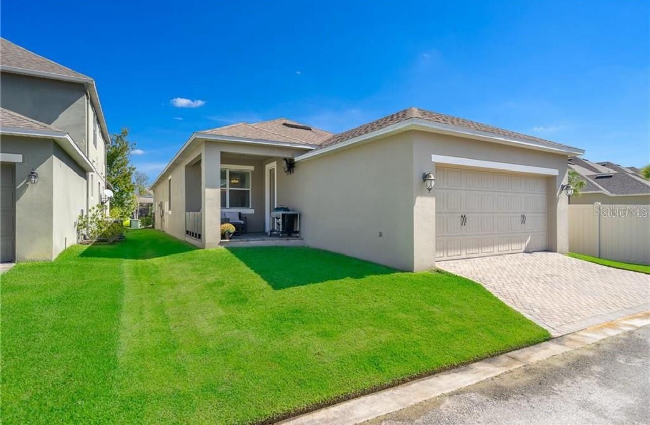 Image 11 of 15 For 8754 Ribault Avenue