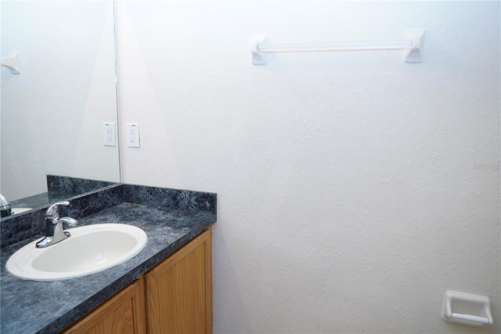 Image 7 of 25 For 3007 Langdon Lane N