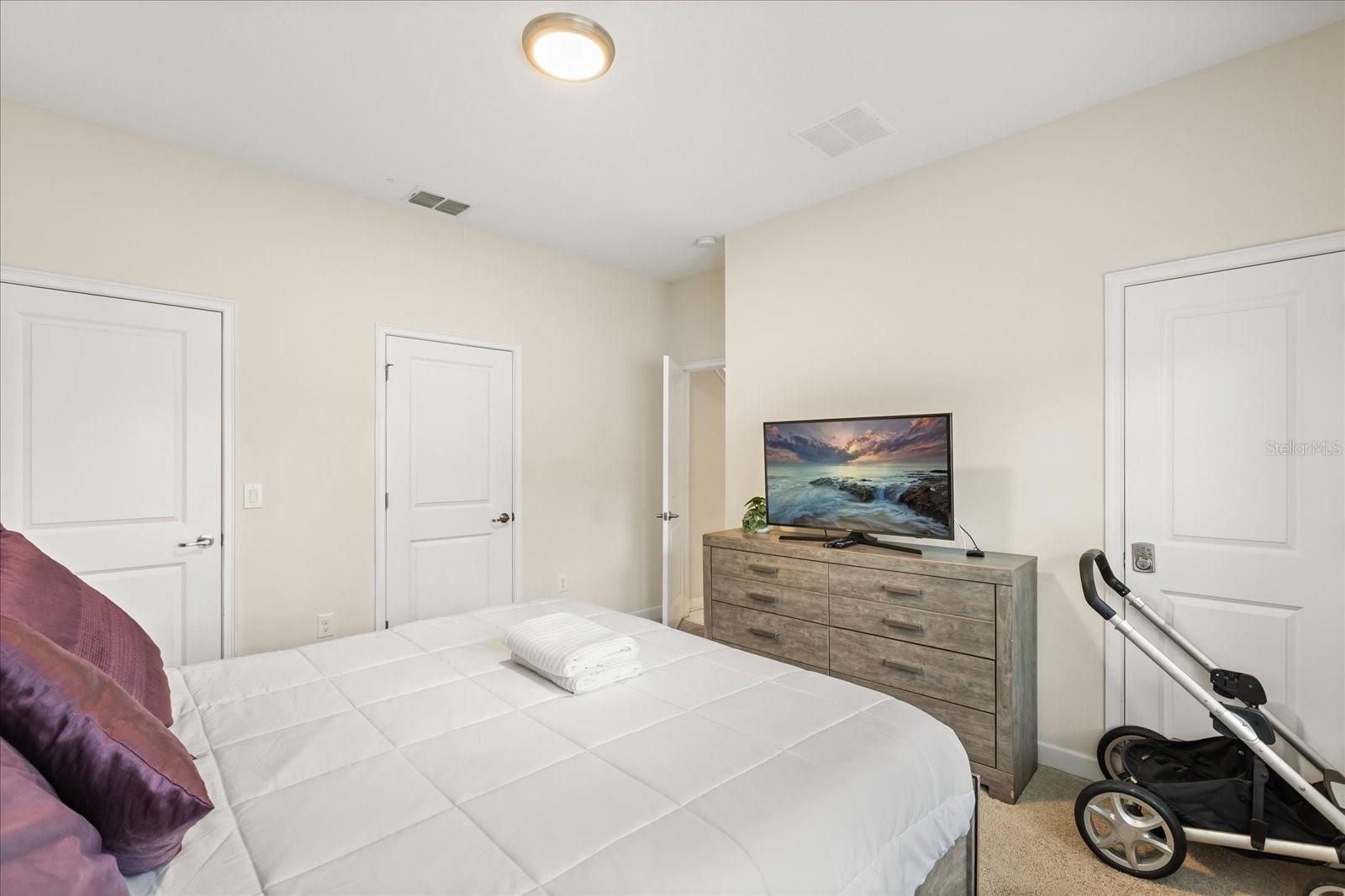 Image 17 of 40 For 9075 Dogleg Dr