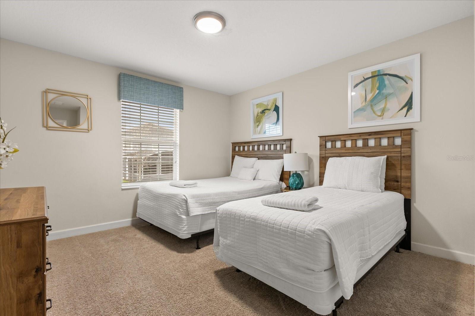 Image 18 of 40 For 9075 Dogleg Dr