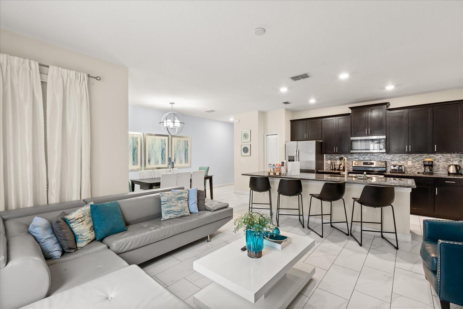 Image 3 of 40 For 9075 Dogleg Dr