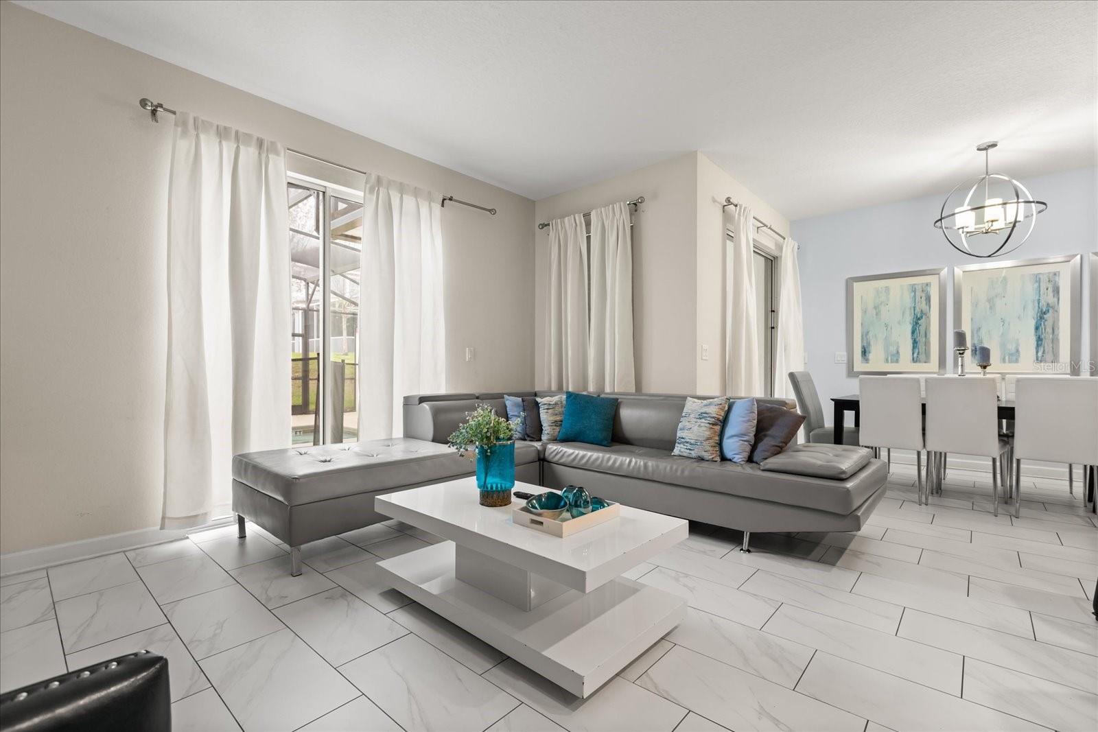 Image 4 of 40 For 9075 Dogleg Dr